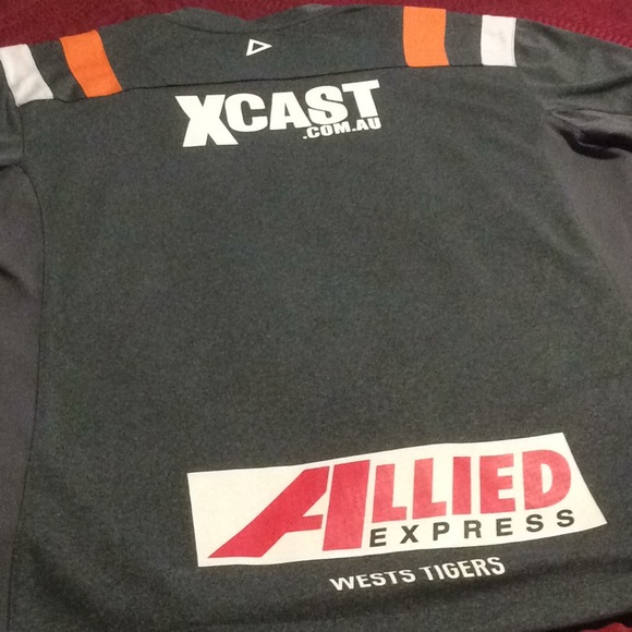 Men’s T-shirt - Picture 4 of 5